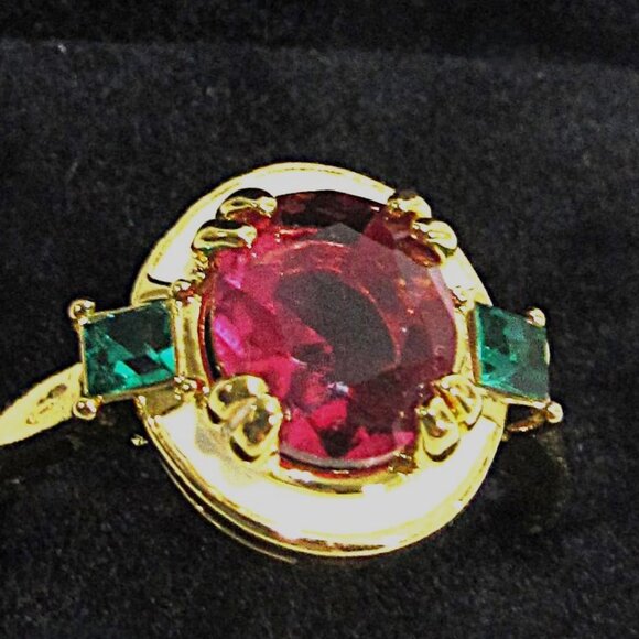 COCKTAIL RING VINTAGE LOOK ENAMEL AROUND PINK + GREEN SIZE 9 - Picture 1 of 7